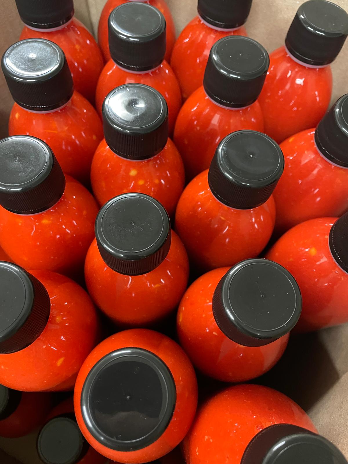 Creole Sriracha Garlic Hot Sauce