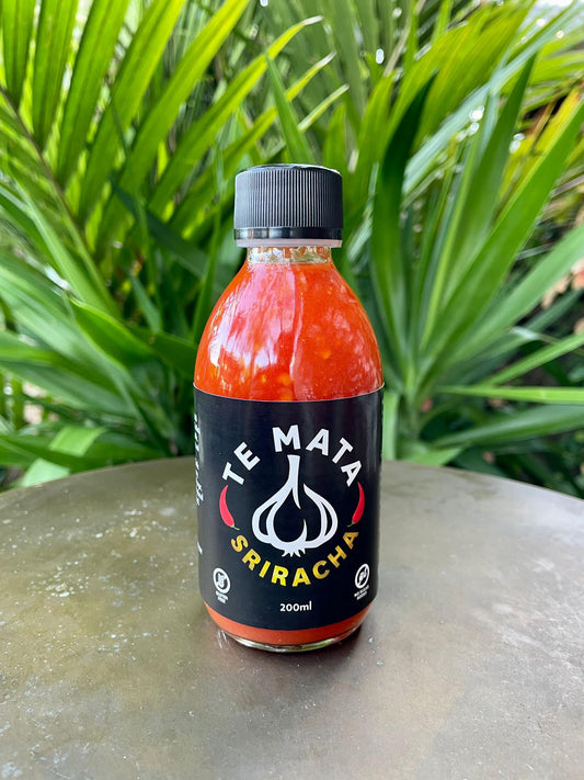 Creole Sriracha Garlic Hot Sauce